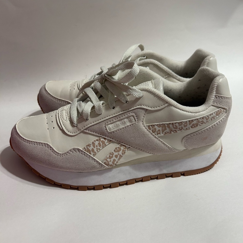 Reebok Women's White and Tan Sneakers SZ 7.5 Classic sneakers leopard print - Picture 5 of 7